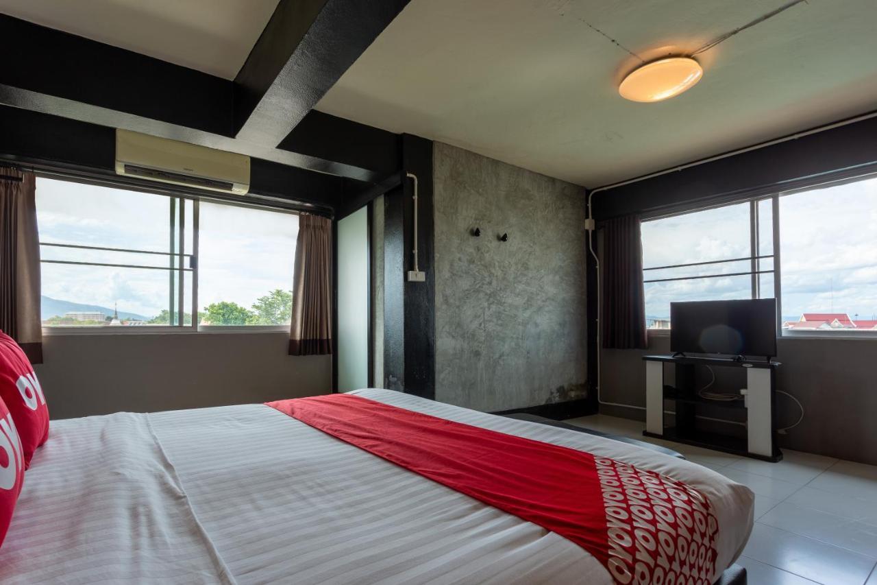 Yak Guesthouse Чиангмай Экстерьер фото