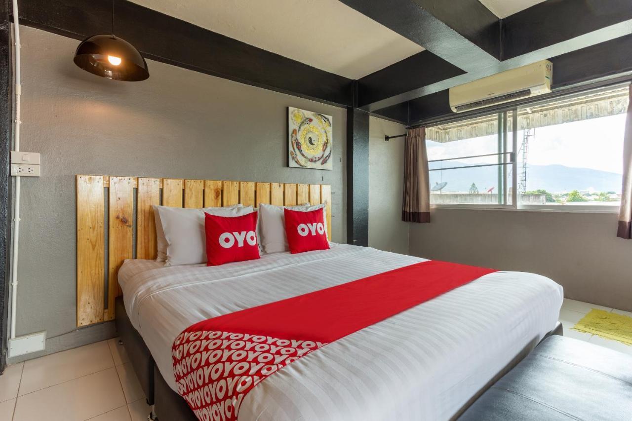 Yak Guesthouse Чиангмай Экстерьер фото