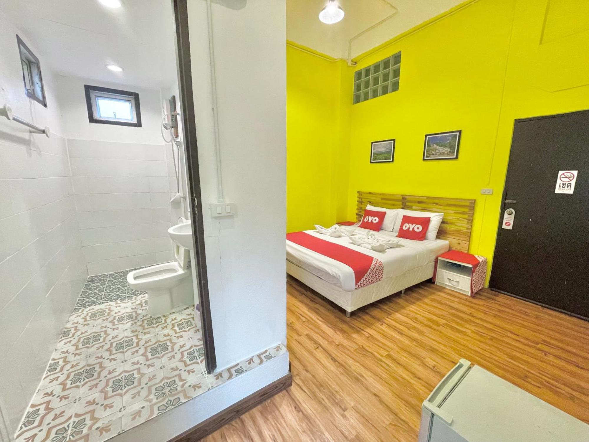 Yak Guesthouse Чиангмай Экстерьер фото