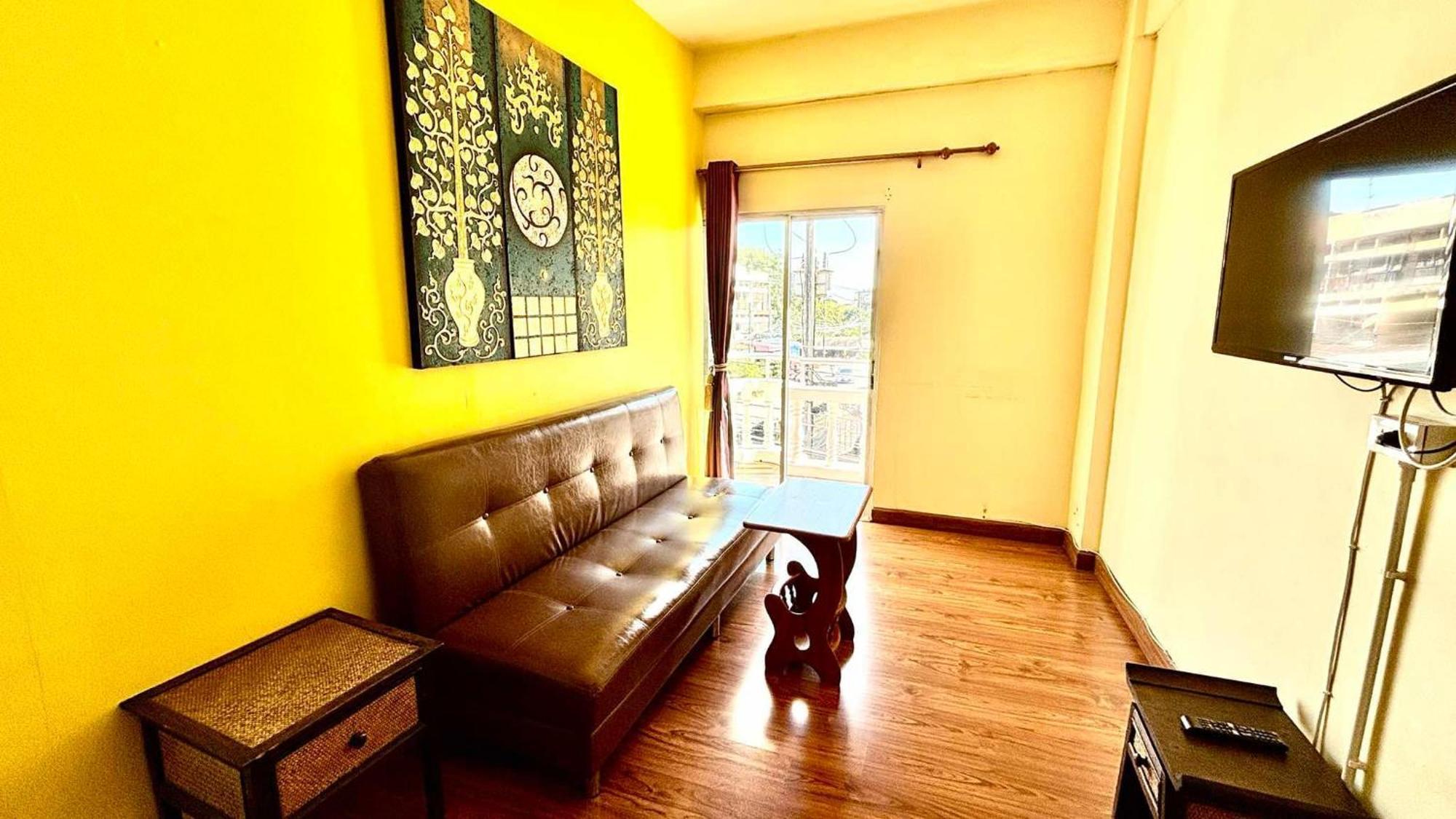 Yak Guesthouse Чиангмай Экстерьер фото